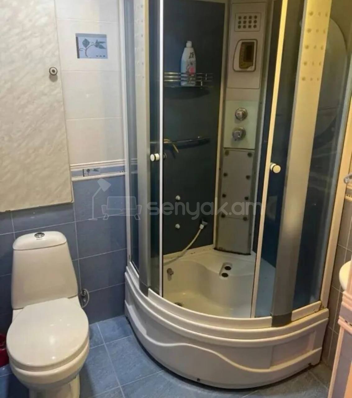 2 Սենյականոց Բնակարան Քարե Շենքում, 72քմ, 1/5 հարկ, Նորմալ Վիճակում, Կահավորված