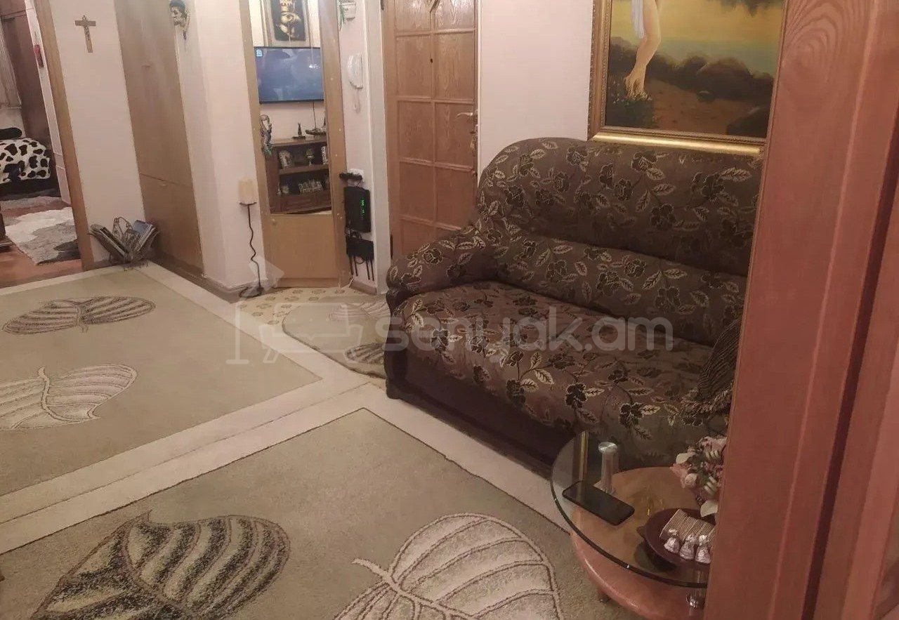 3 Սենյականոց Բնակարան, 77քմ, 3/9 հարկ, Նորմալ Վիճակում