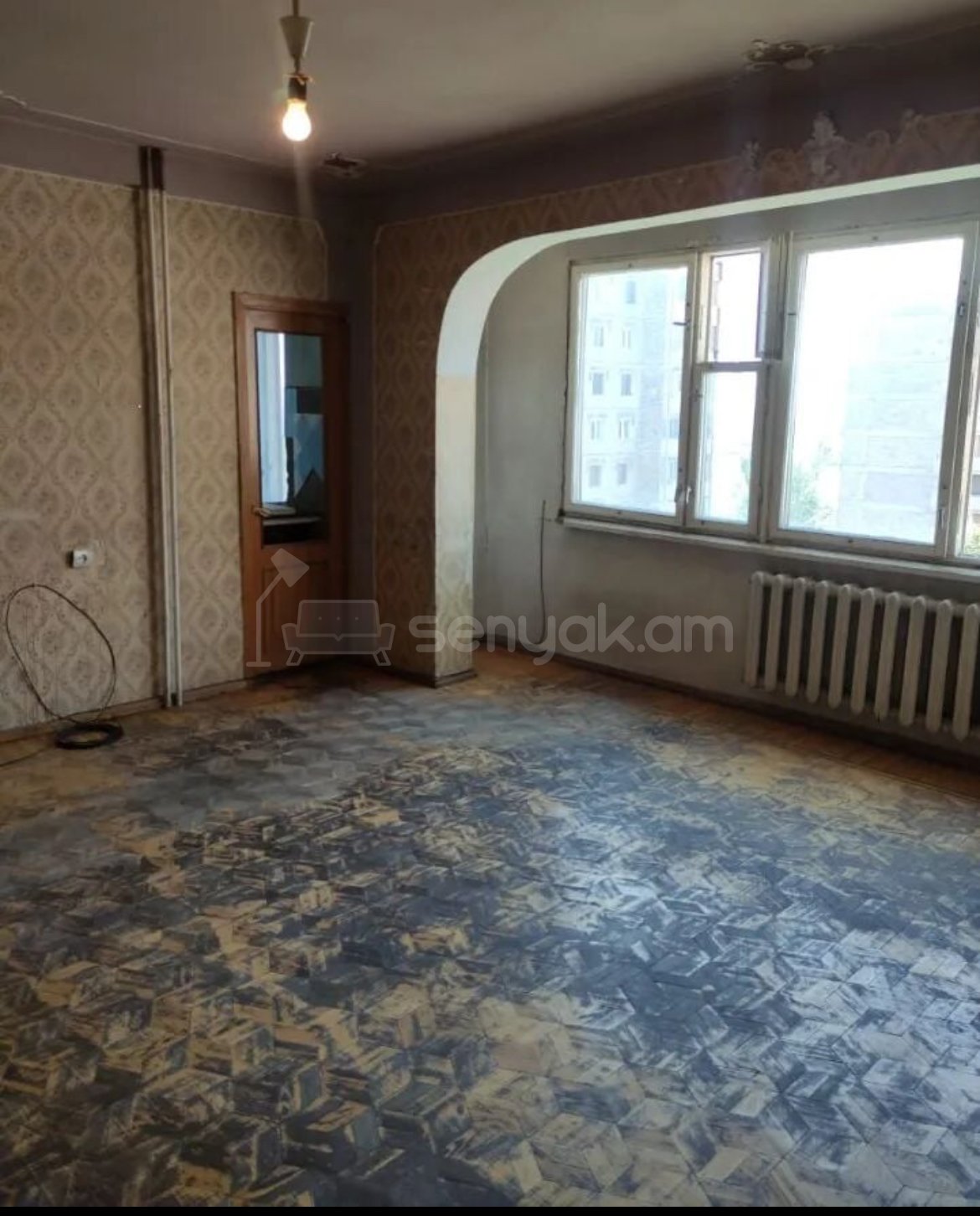 4 Սենյականոց Բնակարան, 91քմ, 7/9 հարկ, Պետական Վիճակում