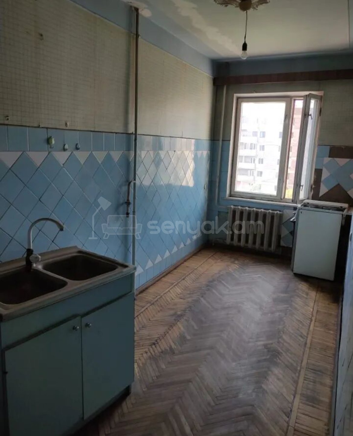 4 Սենյականոց Բնակարան, 91քմ, 7/9 հարկ, Պետական Վիճակում