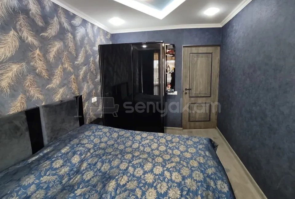 3 Սենյականոց Բնակարան Քարե Շենքում, 90քմ, 6/6 հարկ, Կապիտալ Վերանորոգված