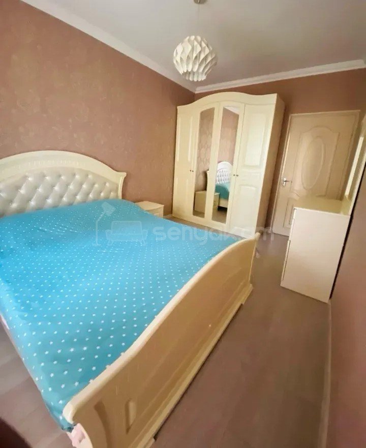 3 Սենյականոց Բնակարան Քարե Շենքում, 108քմ, 1/5 հարկ, Կապիտալ Վերանորոգված, Կահավորված, Արևկող