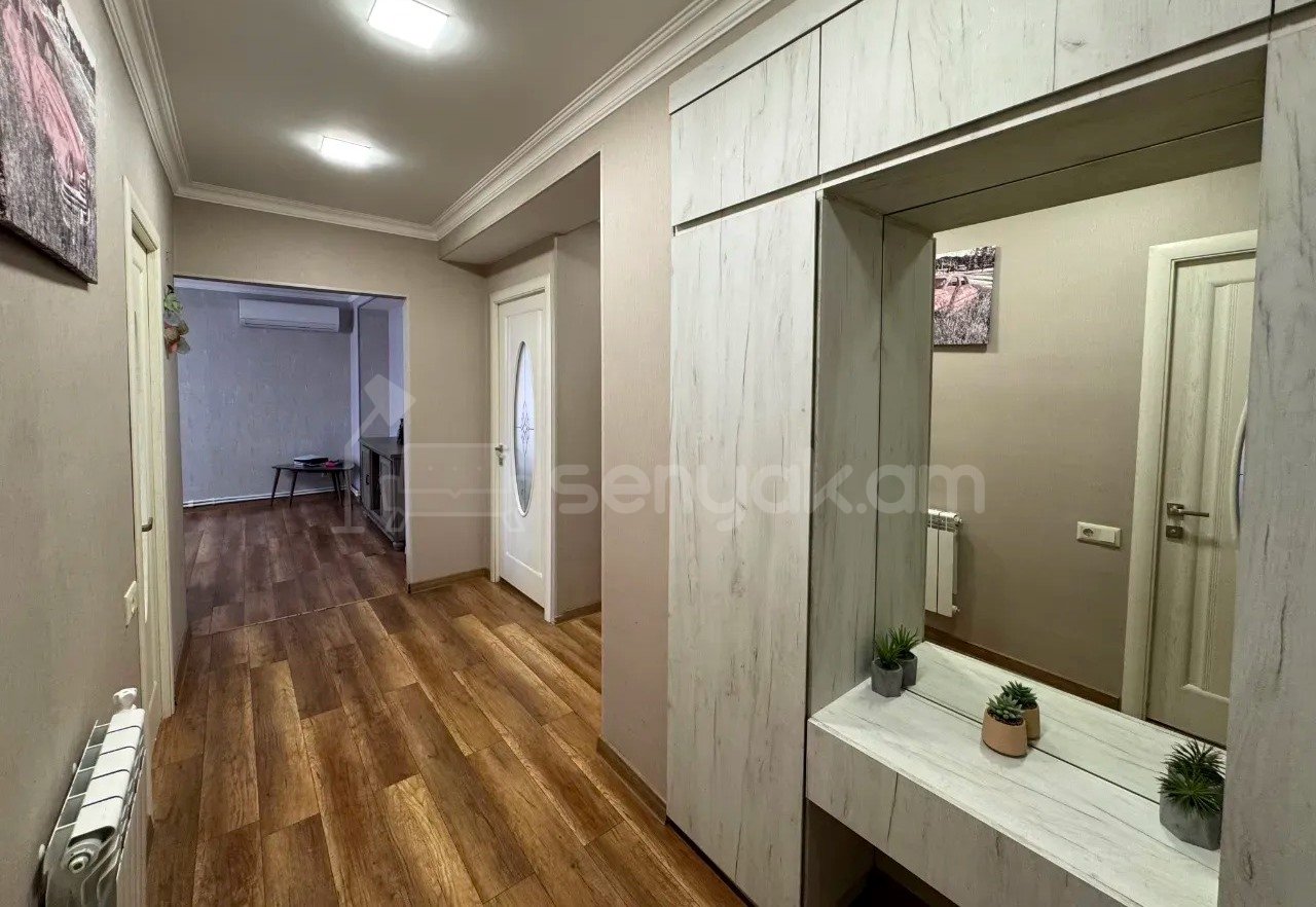 3 Սենյականոց Բնակարան, 80քմ, 5/9 հարկ, Կապիտալ Վերանորոգված