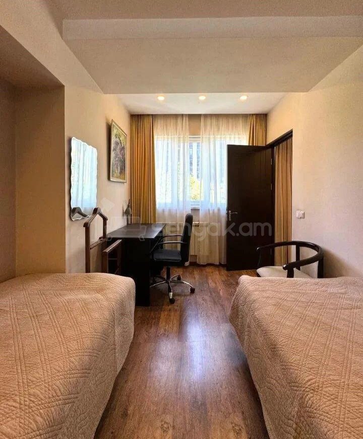 3 Սենյականոց Բնակարան, 68քմ, 3/10 հարկ, Դիզայներական Վերանորոգված