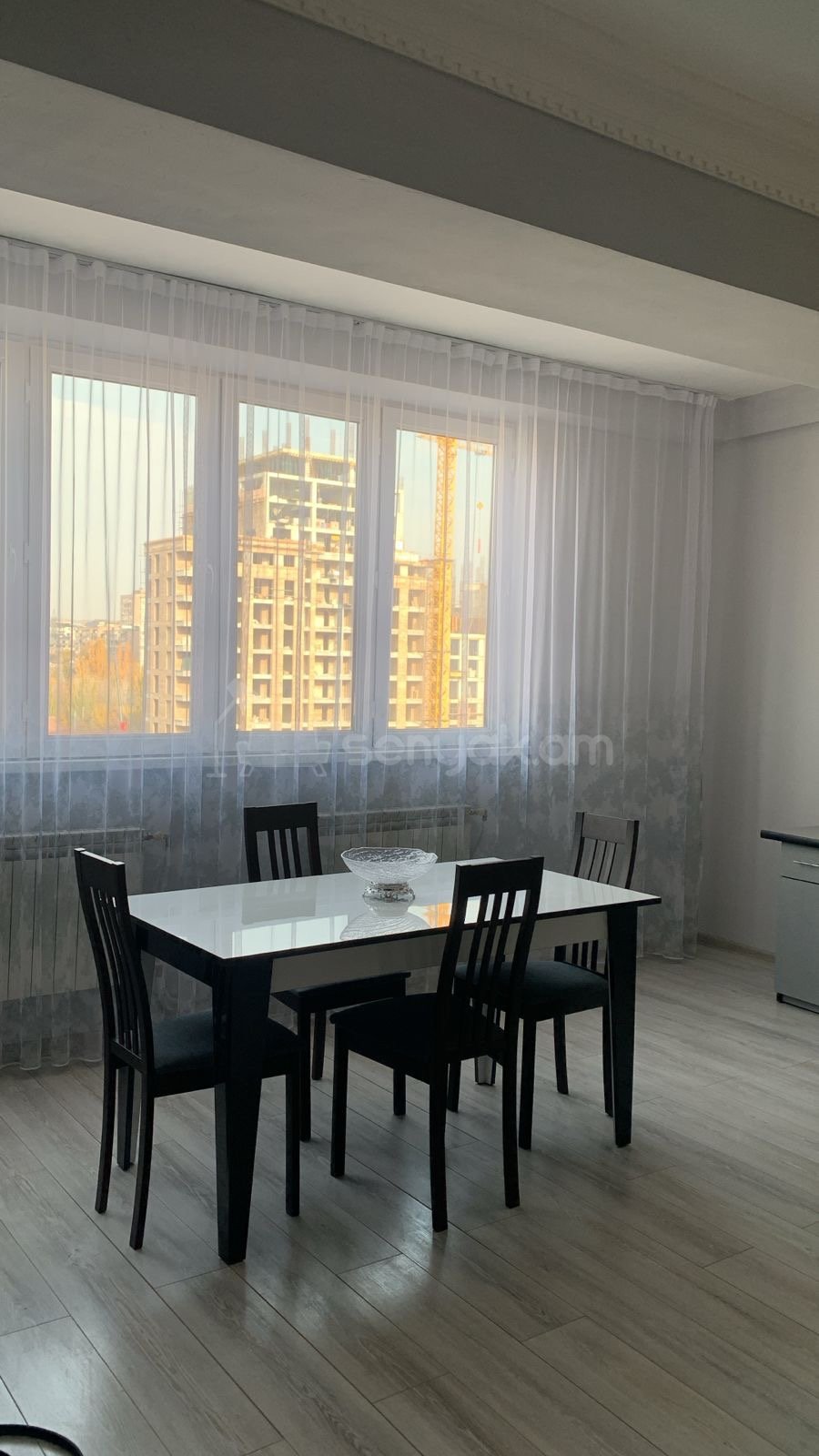 3 Սենյականոց Բնակարան, 96քմ, 12/14 հարկ, Կապիտալ Վերանորոգված, Կահավորված, Արևկող