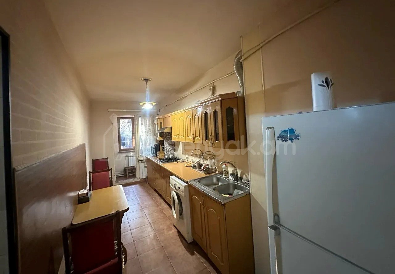 3 Սենյականոց Բնակարան, 78քմ, 1/9 հարկ, Նորմալ Վիճակում