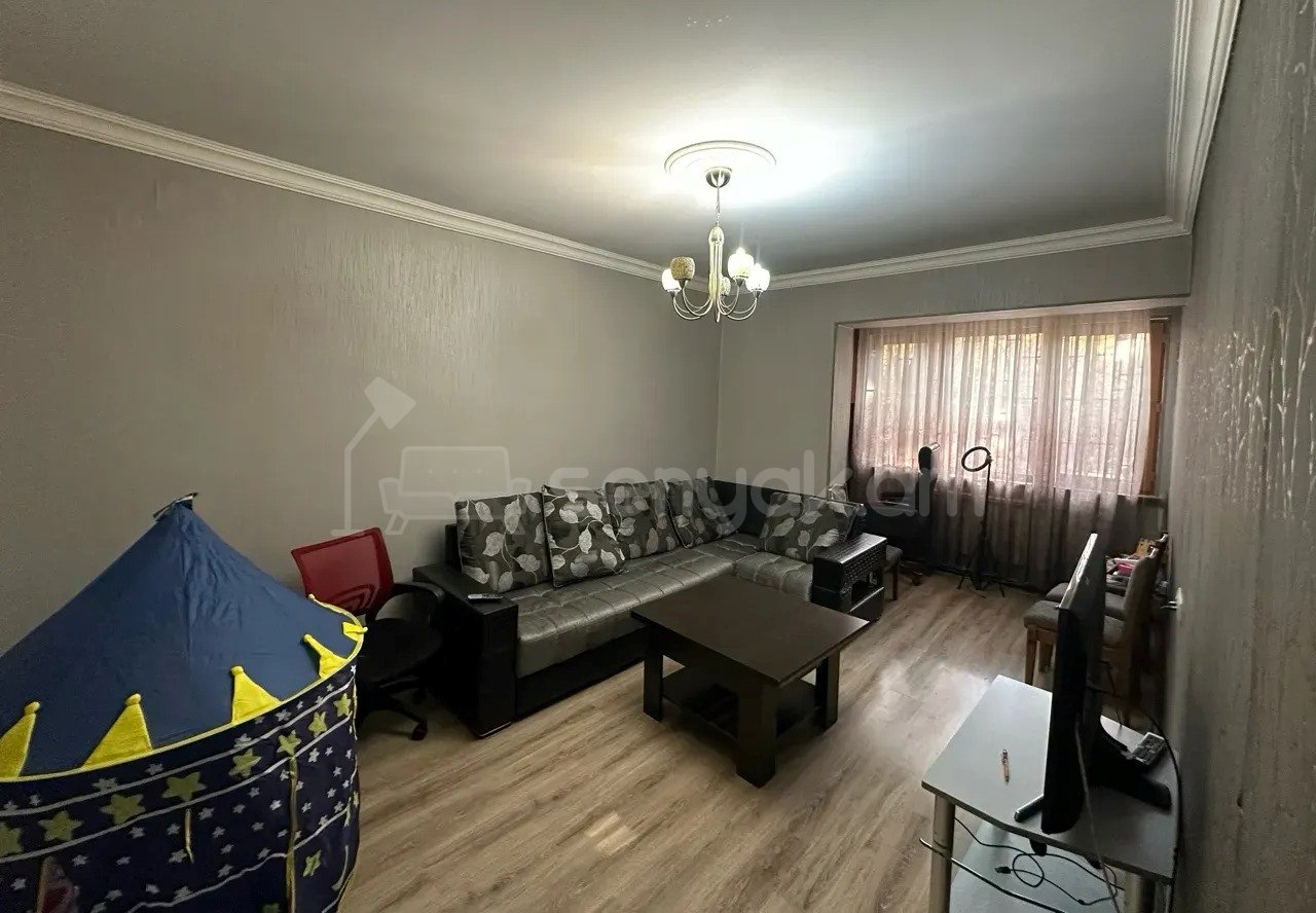 3 Սենյականոց Բնակարան, 78քմ, 1/9 հարկ, Կապիտալ Վերանորոգված