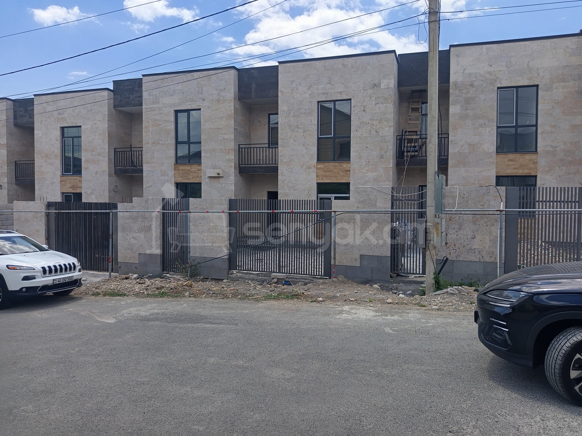 3 Սենյականոց Սեփական Տուն, 140քմ, Կոսմետիկ Վերանորոգված