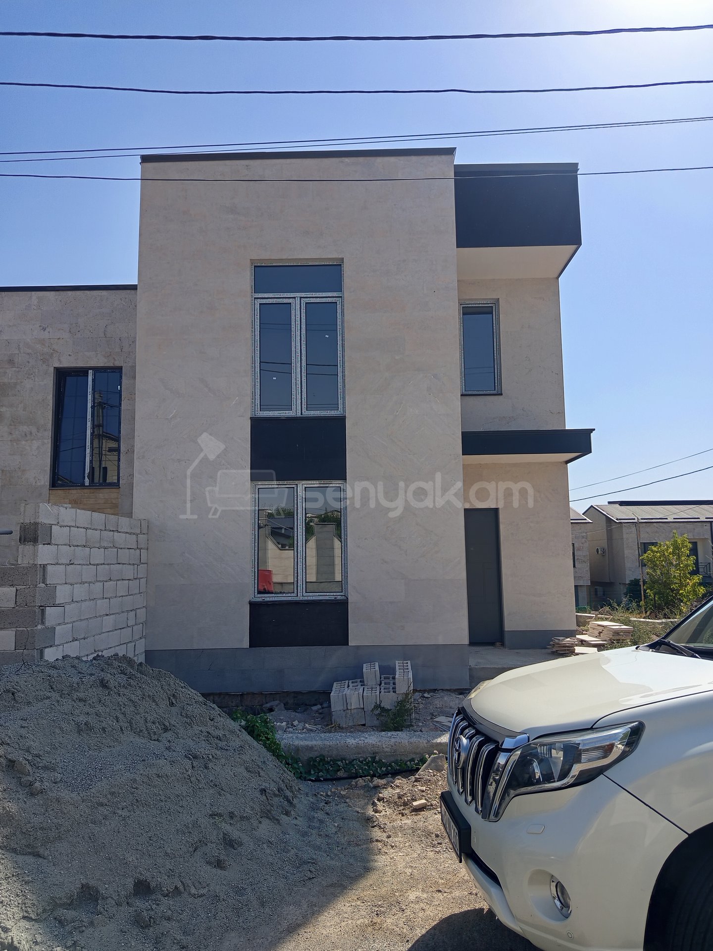 3 Սենյականոց Սեփական Տուն, 140քմ, Կոսմետիկ Վերանորոգված