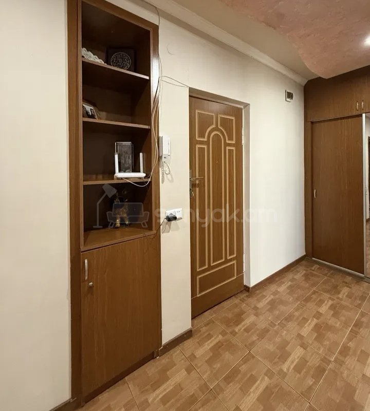 3 Սենյականոց Բնակարան, 78քմ, 5/9 հարկ, Կապիտալ Վերանորոգված, Կահավորված, Արևկող