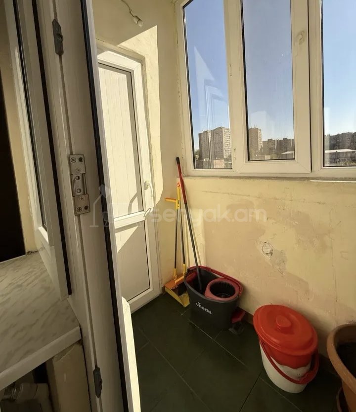 3 Սենյականոց Բնակարան, 78քմ, 5/9 հարկ, Կապիտալ Վերանորոգված, Կահավորված, Արևկող