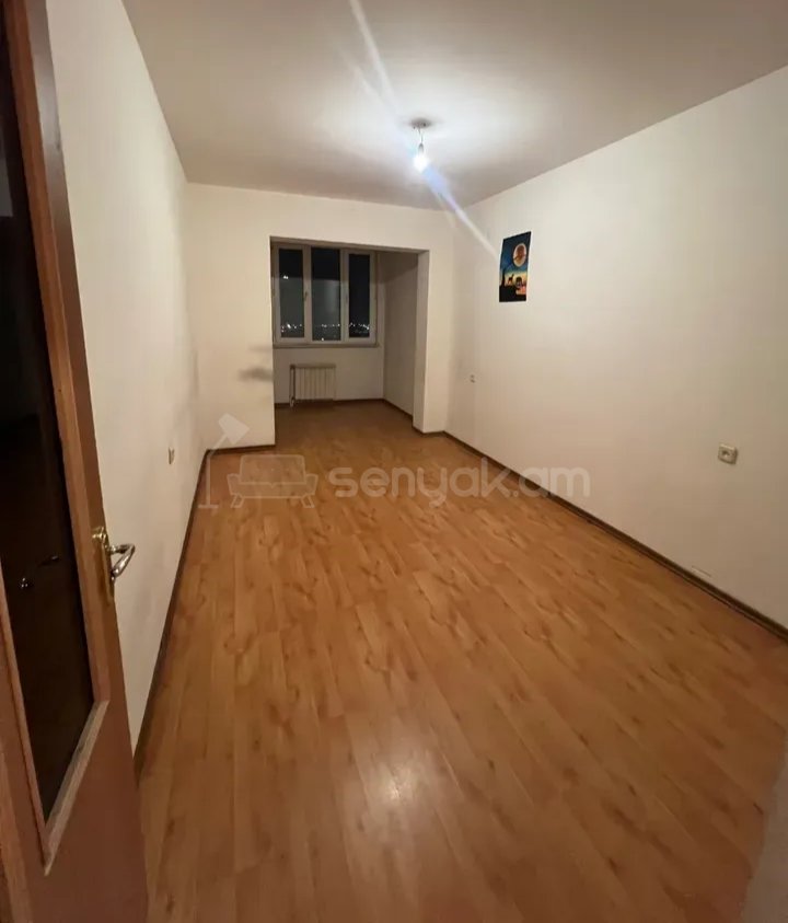 3 Սենյականոց Բնակարան, 67քմ, 4/9 հարկ, Նորմալ Վիճակում, Կահավորված, Արևկող