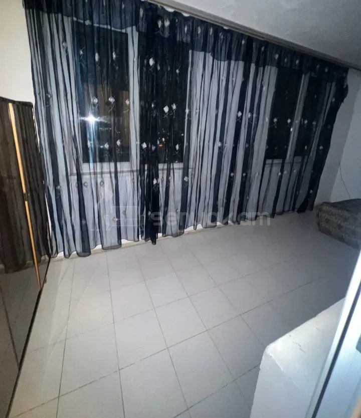 3 Սենյականոց Բնակարան, 67քմ, 4/9 հարկ, Նորմալ Վիճակում, Կահավորված, Արևկող