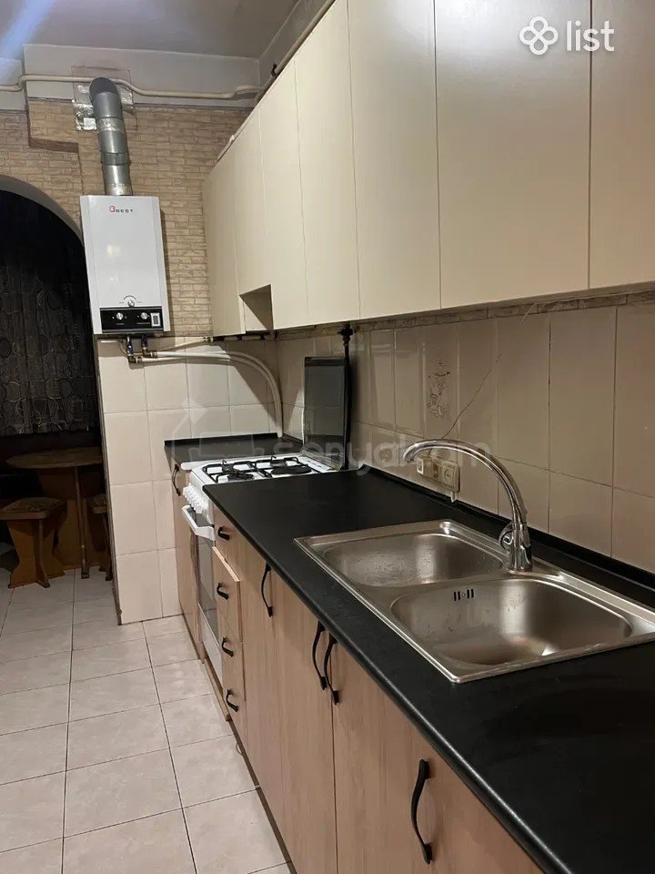 1 Սենյականոց Բնակարան Քարե Շենքում, 50քմ, 2/5 հարկ, Կապիտալ Վերանորոգված, Կահավորված, Արևկող