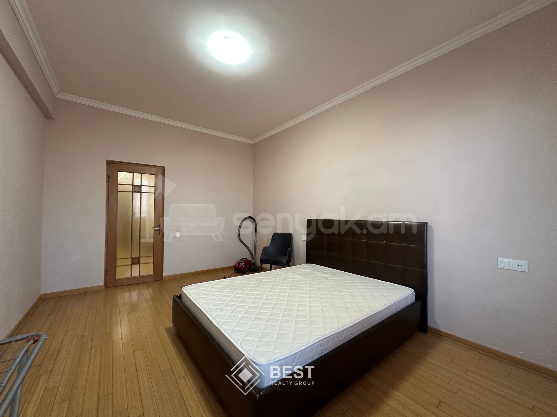 4 Սենյականոց Բնակարան Նորակառույցում, 118քմ, 7/14 հարկ, Կապիտալ Վերանորոգված, Կահավորված, Արևկող