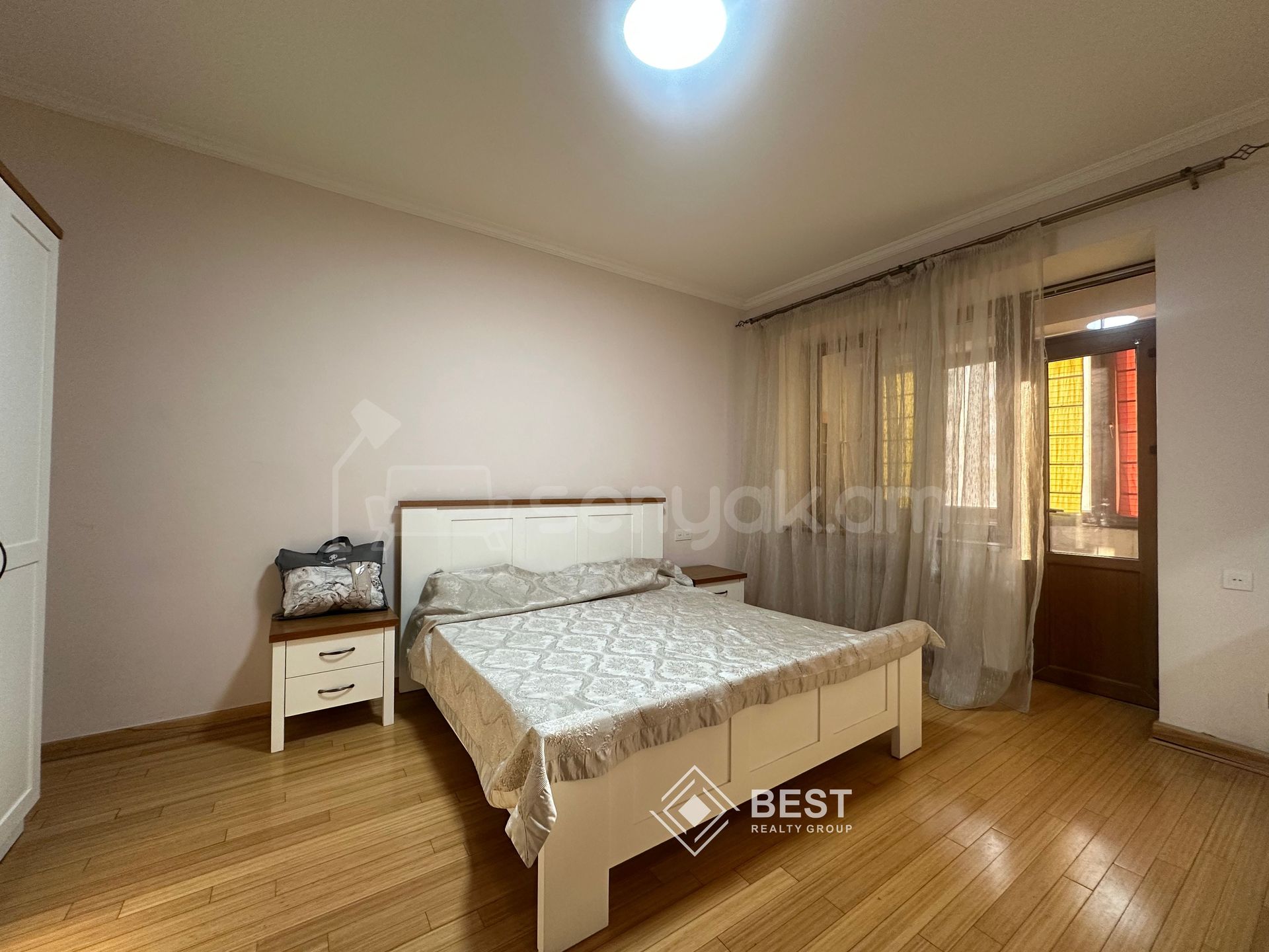 4 Սենյականոց Բնակարան Նորակառույցում, 118քմ, 7/14 հարկ, Կապիտալ Վերանորոգված, Կահավորված, Արևկող