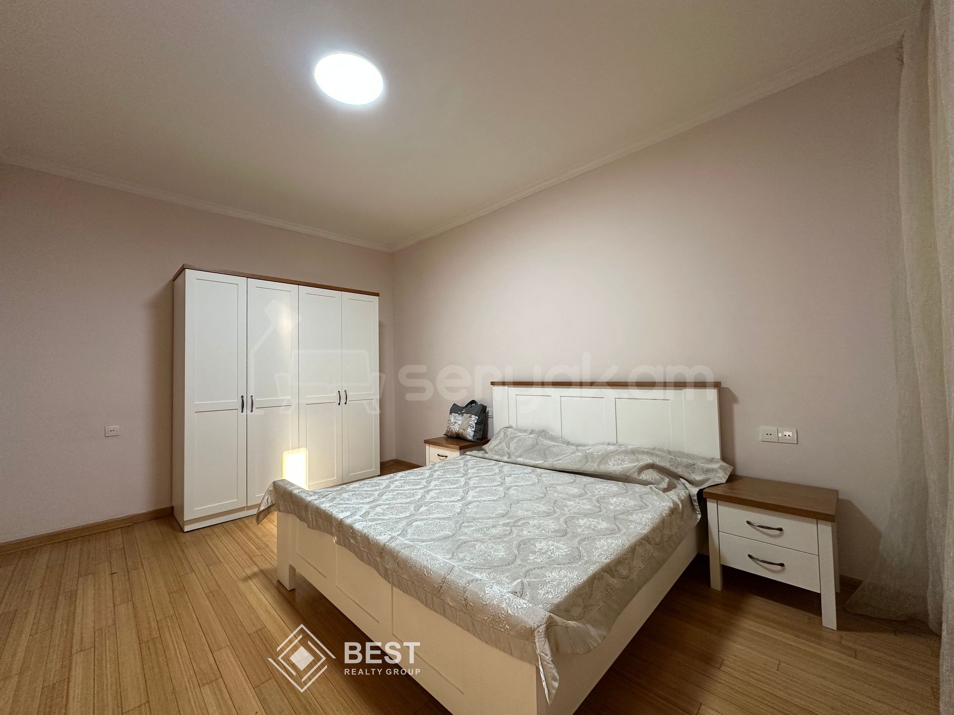 4 Սենյականոց Բնակարան Նորակառույցում, 118քմ, 7/14 հարկ, Կապիտալ Վերանորոգված, Կահավորված, Արևկող