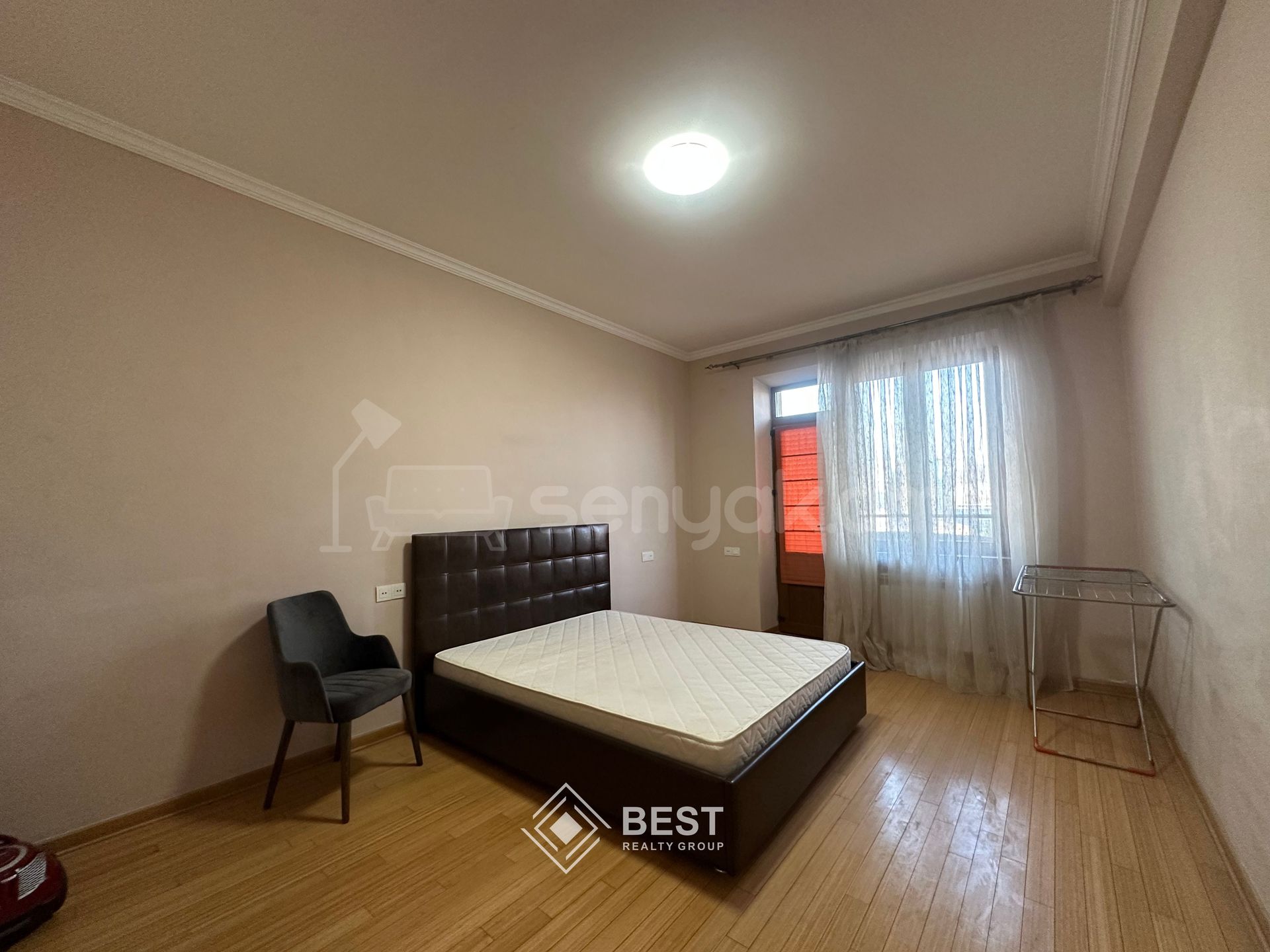 4 Սենյականոց Բնակարան Նորակառույցում, 118քմ, 7/14 հարկ, Կապիտալ Վերանորոգված, Կահավորված, Արևկող