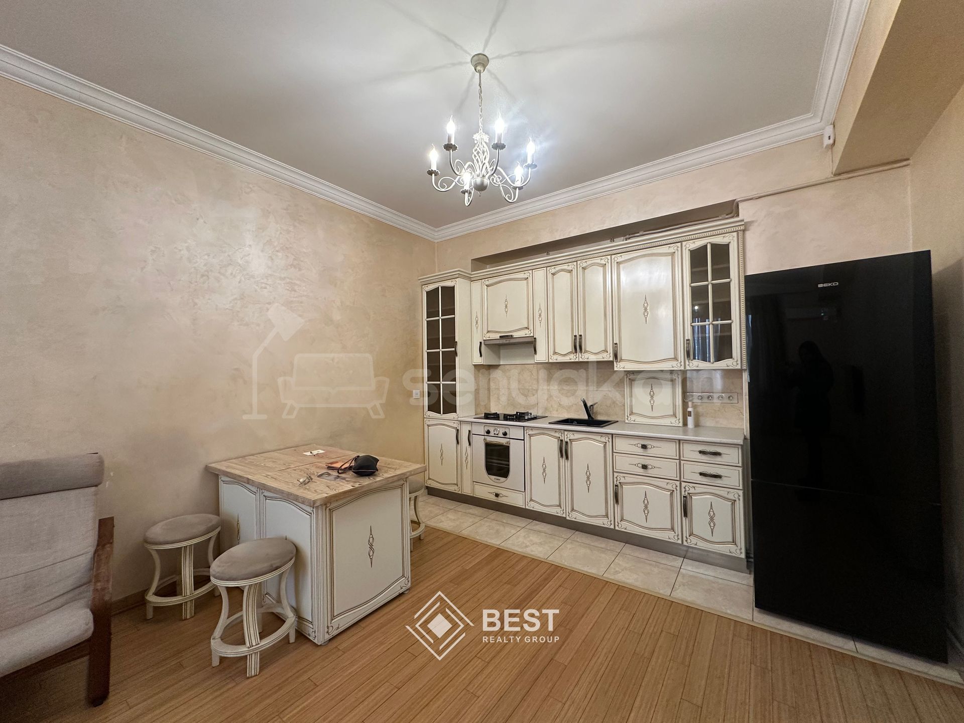 4 Սենյականոց Բնակարան Նորակառույցում, 118քմ, 7/14 հարկ, Կապիտալ Վերանորոգված, Կահավորված, Արևկող