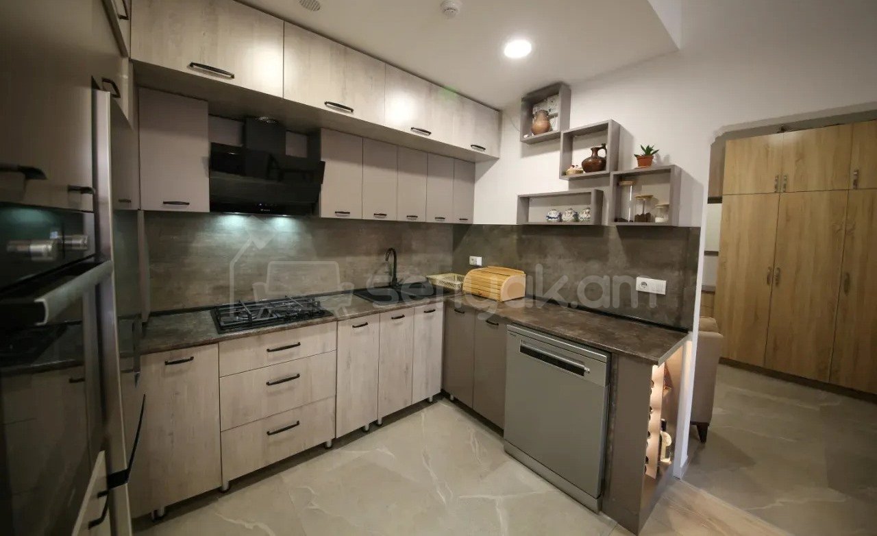 2 Սենյականոց Բնակարան, 60քմ, 7/12 հարկ, Դիզայներական Վերանորոգված