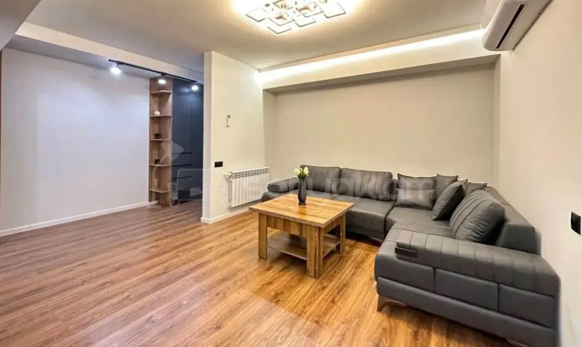 3 Սենյականոց Բնակարան, 70քմ, 4/11 հարկ, Դիզայներական Վերանորոգված, Կահավորված, Արևկող