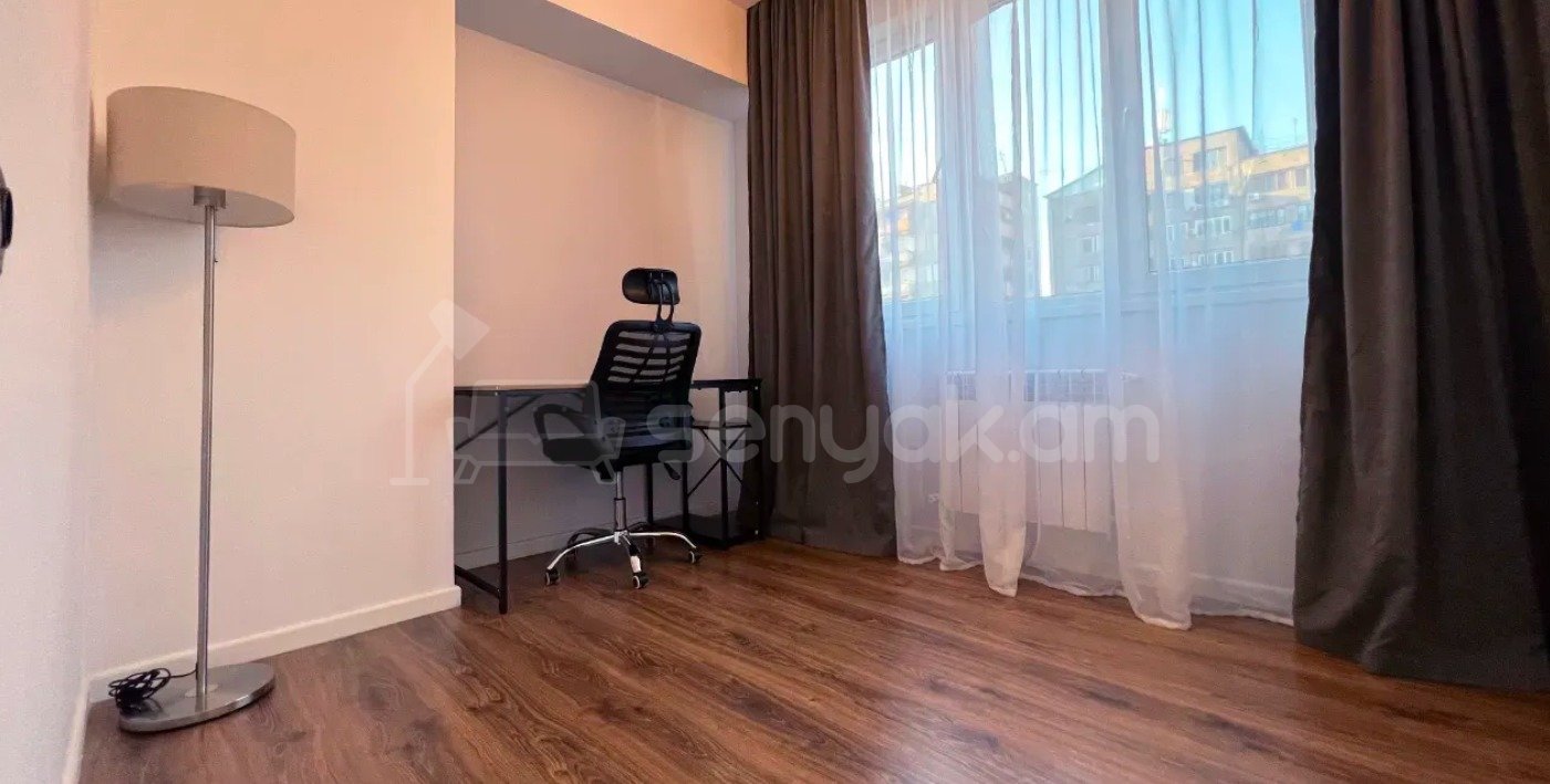 3 Սենյականոց Բնակարան, 70քմ, 4/11 հարկ, Դիզայներական Վերանորոգված, Կահավորված, Արևկող