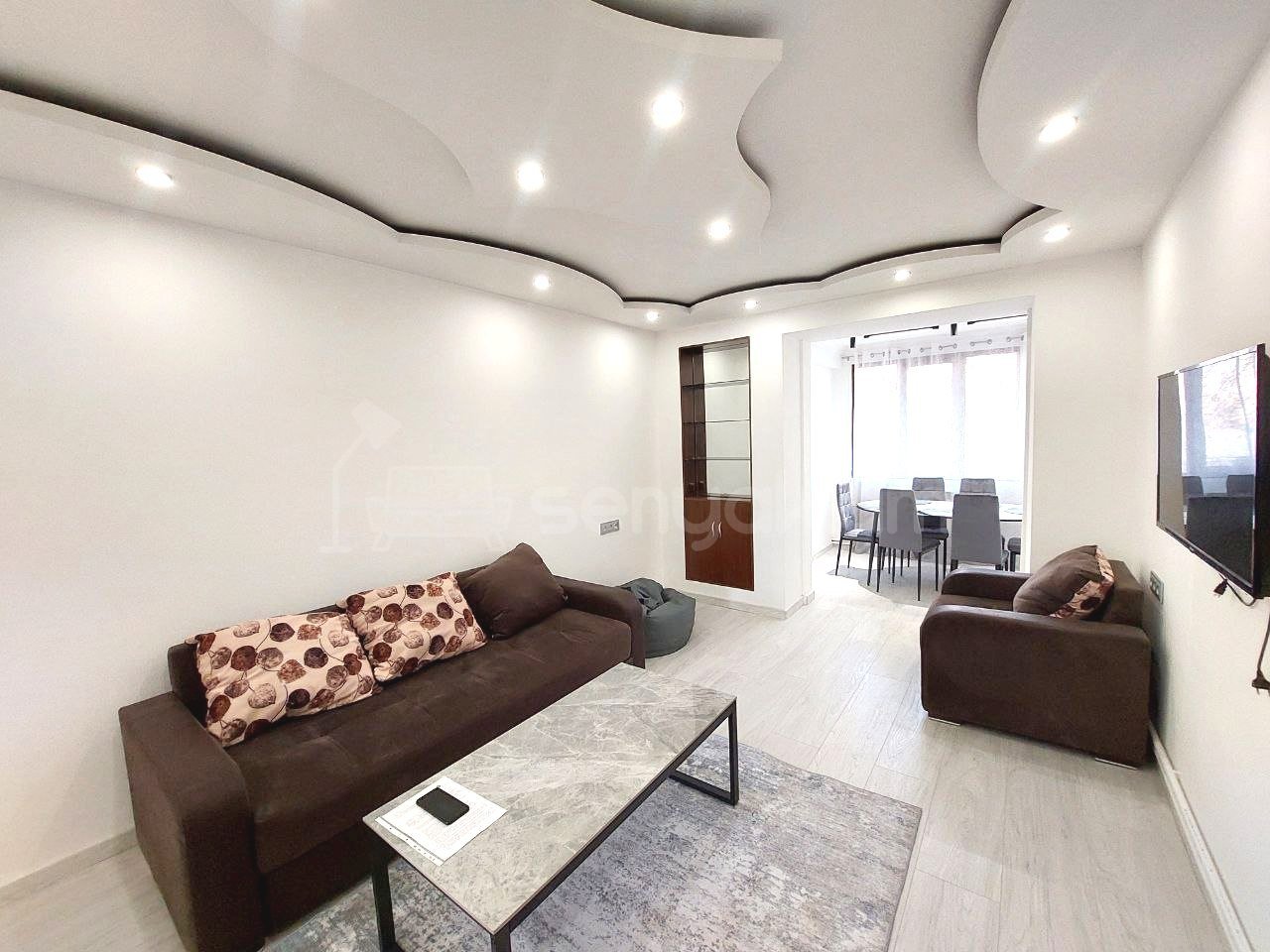 3 Սենյականոց Բնակարան Քարե Շենքում, 75քմ, 2/5 հարկ, Կապիտալ Վերանորոգված, Կահավորված, Արևկող