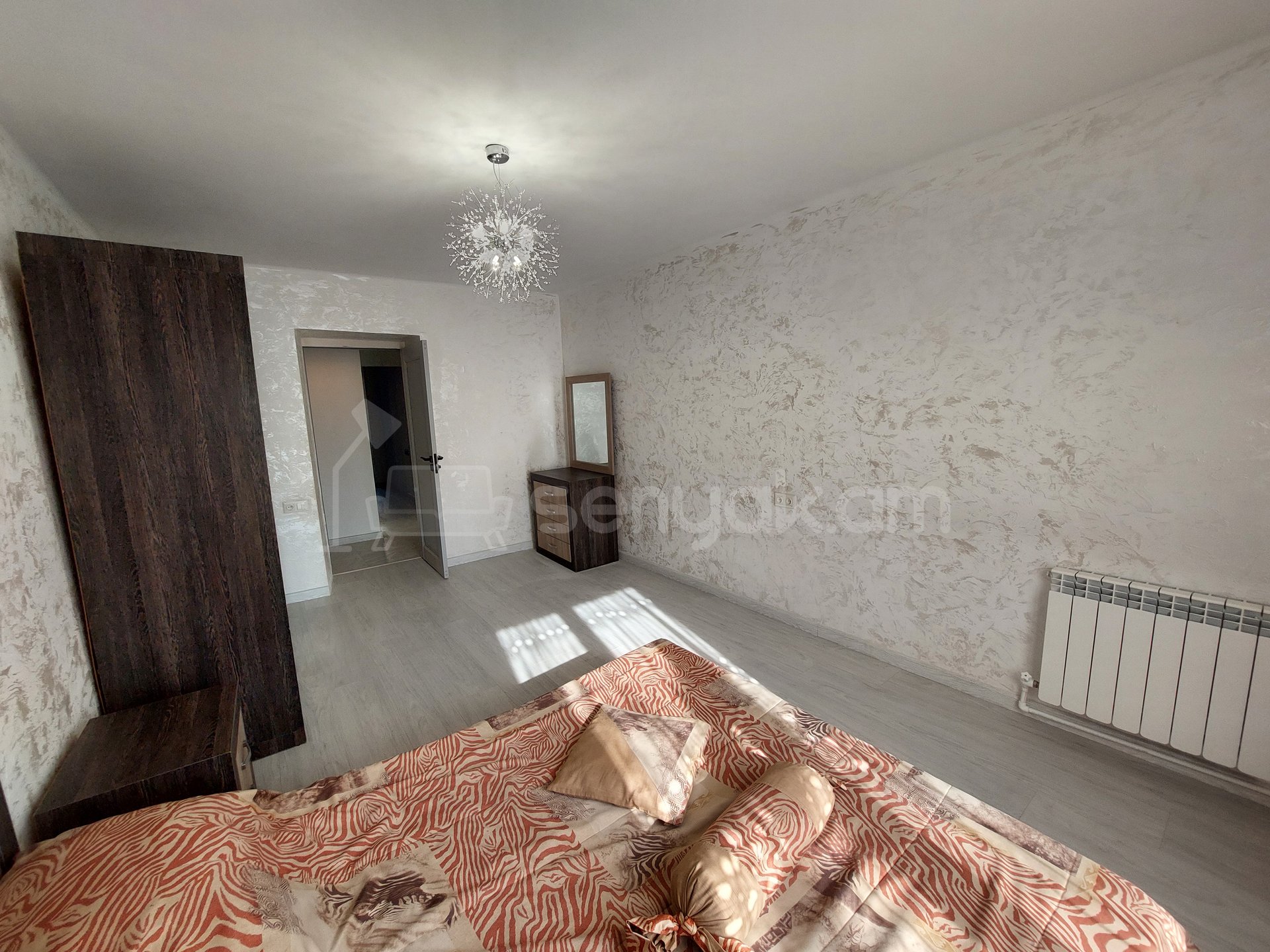 3 Սենյականոց Բնակարան Քարե Շենքում, 75քմ, 2/5 հարկ, Կապիտալ Վերանորոգված, Կահավորված, Արևկող