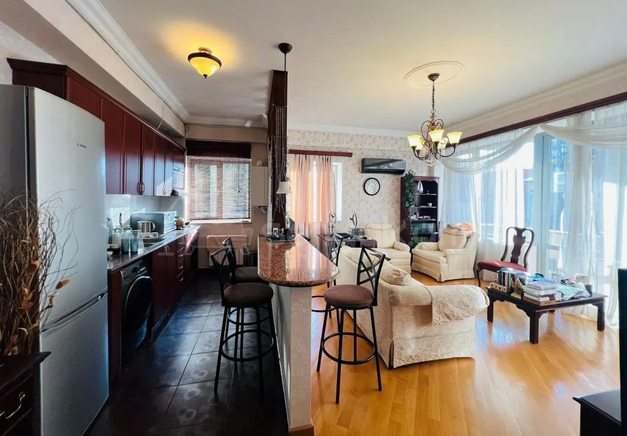 2 Սենյականոց Բնակարան, 72քմ, 3/7 հարկ, Կապիտալ Վերանորոգված, Կահավորված, Արևկող