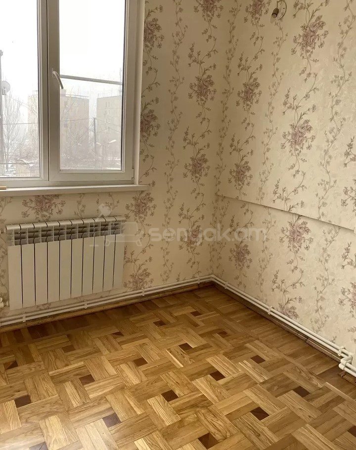 3 Սենյականոց Բնակարան, 81քմ, 2/12 հարկ, Նորմալ Վիճակում