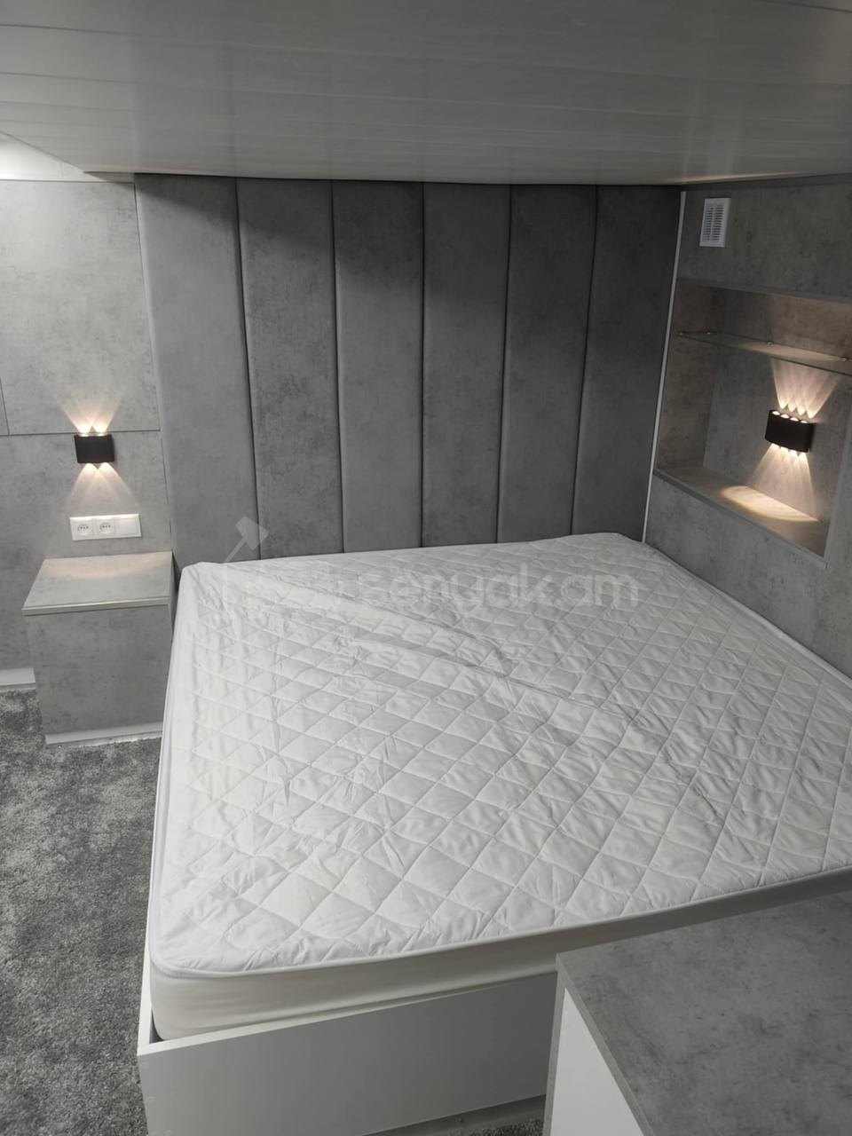 2 Սենյականոց Բնակարան Քարե Շենքում, 38քմ, 1/2 հարկ, Դիզայներական Վերանորոգված, Կահավորված