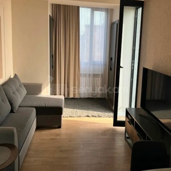 2 Սենյականոց Բնակարան, 50քմ, 5/9 հարկ, Կապիտալ Վերանորոգված, Կահավորված, Արևկող