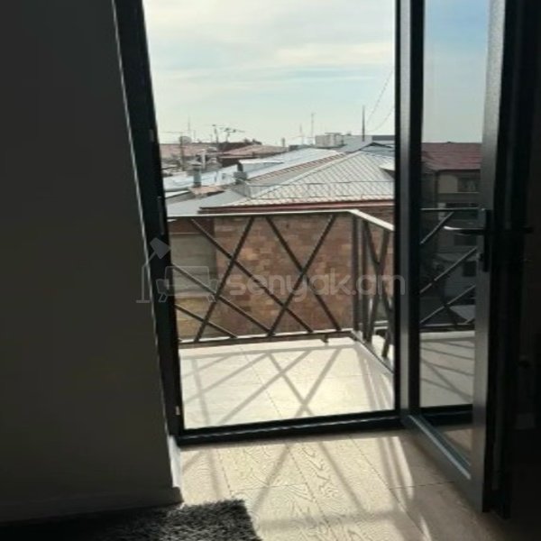 2 Սենյականոց Բնակարան, 50քմ, 5/9 հարկ, Կապիտալ Վերանորոգված, Կահավորված, Արևկող