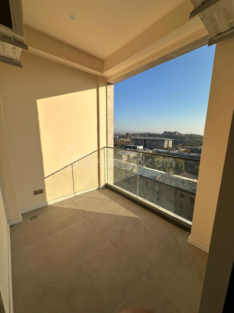 2 Սենյականոց Բնակարան, 48քմ, 8/15 հարկ, Դիզայներական Վերանորոգված, Կահավորված, Արևկող