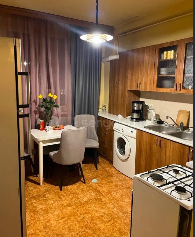 1 Սենյականոց Բնակարան, 43քմ, 3/9 հարկ, Կապիտալ Վերանորոգված, Կահավորված