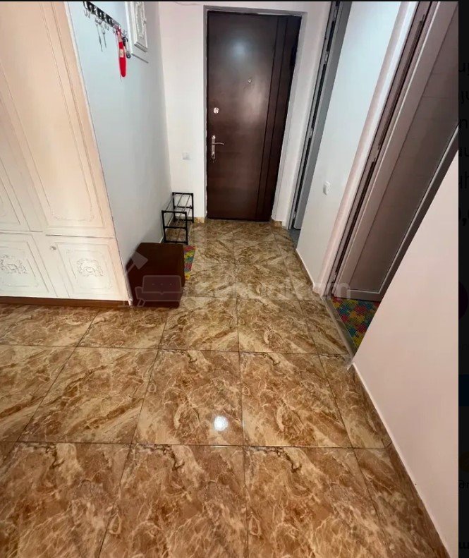 3 Սենյականոց Բնակարան Քարե Շենքում, 70քմ, 6/7 հարկ, Կապիտալ Վերանորոգված, Կահավորված