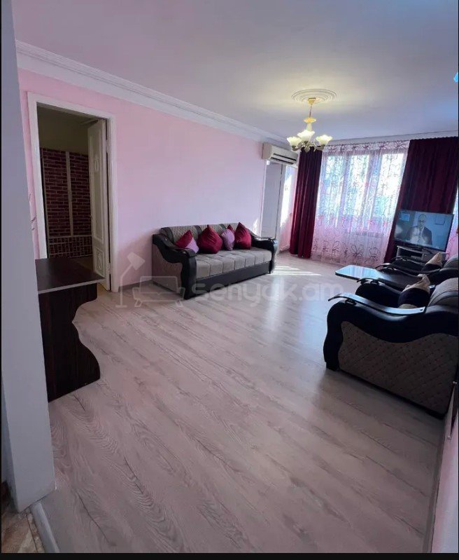 3 Սենյականոց Բնակարան Քարե Շենքում, 70քմ, 6/7 հարկ, Կապիտալ Վերանորոգված, Կահավորված