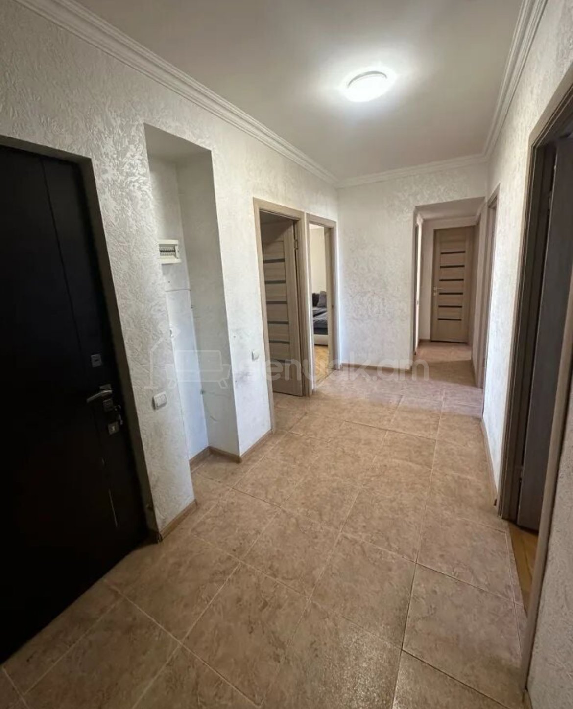 4 Սենյականոց Բնակարան, 85քմ, 8/9 հարկ, Կապիտալ Վերանորոգված