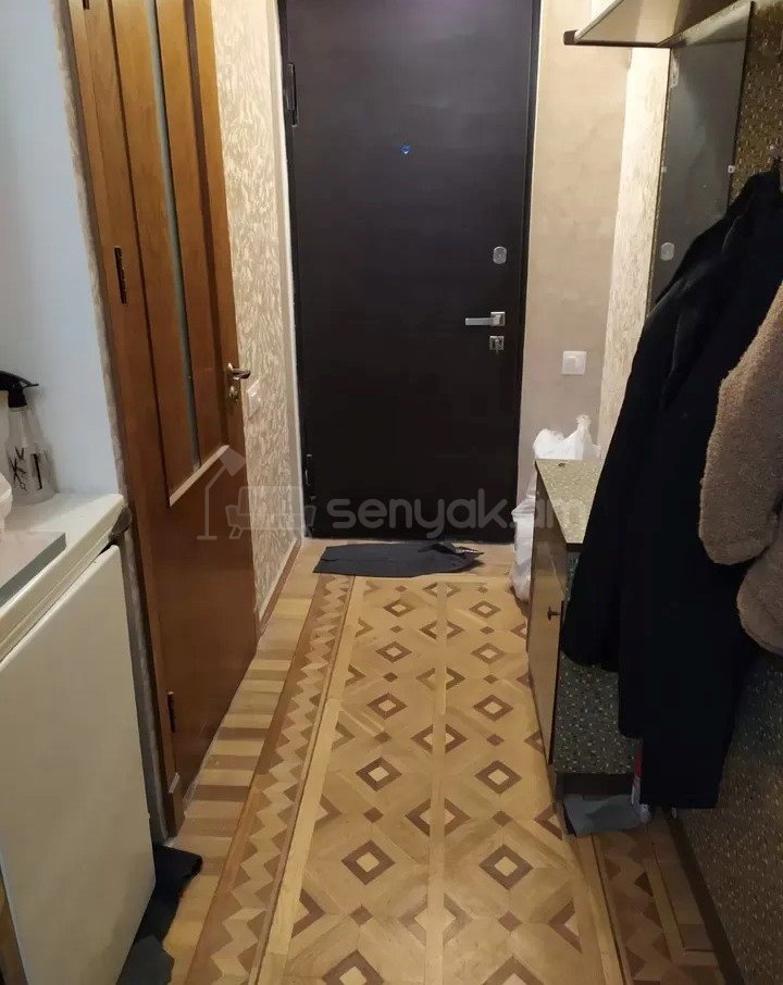 3 Սենյականոց Բնակարան, 81քմ, 2/12 հարկ, Նորմալ Վիճակում