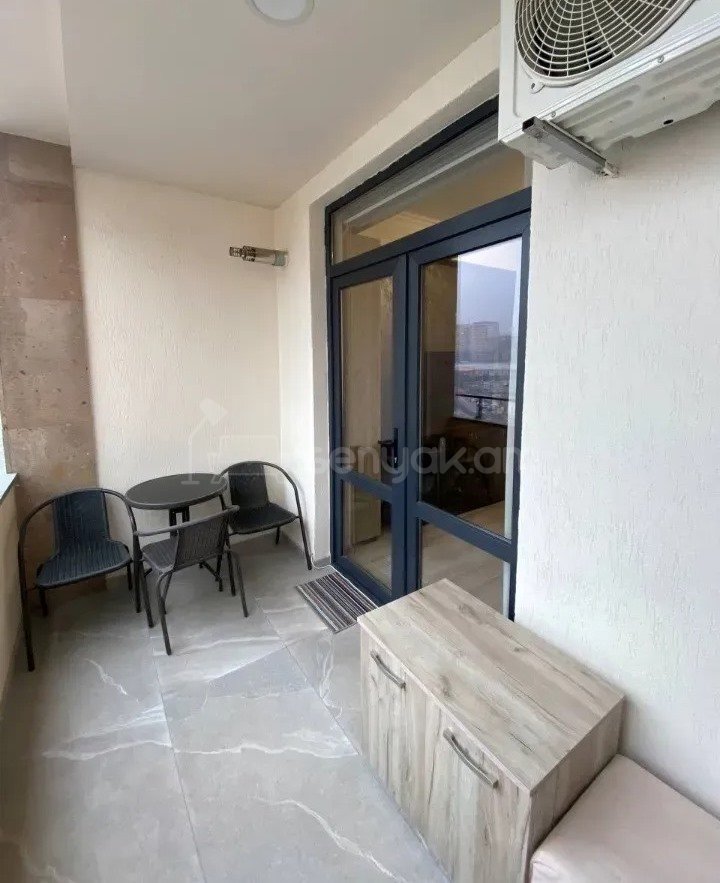 2 Սենյականոց Բնակարան Նորակառույցում, 60քմ, 7/12 հարկ, Դիզայներական Վերանորոգված