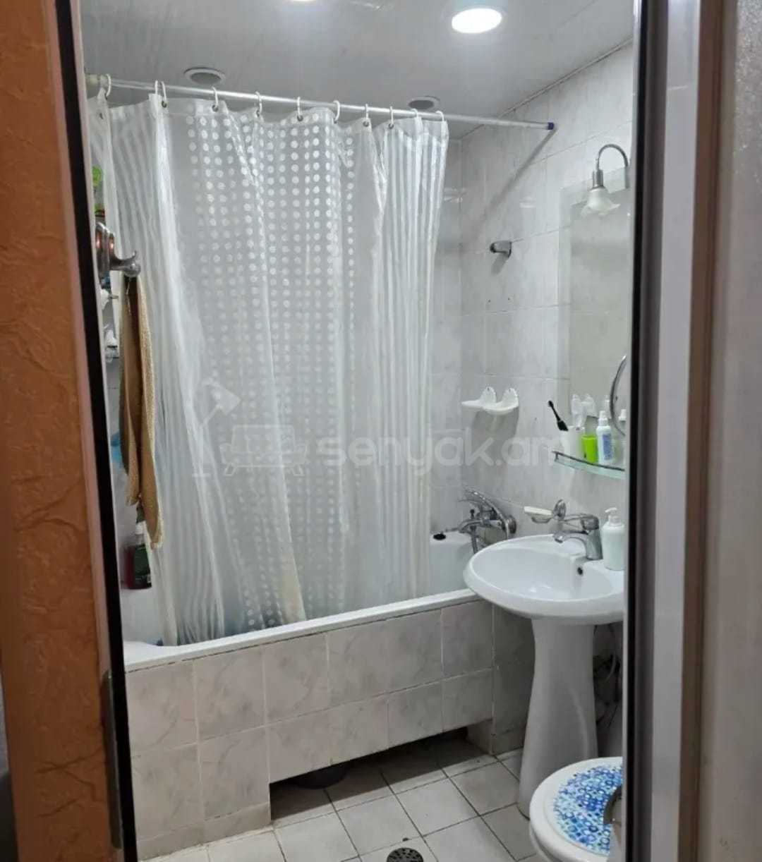 3 Սենյականոց Բնակարան, 77քմ, 4/4 հարկ, Կապիտալ Վերանորոգված