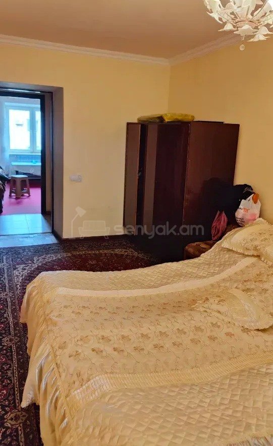 2 Սենյականոց Բնակարան Քարե Շենքում, 56քմ, 5/5 հարկ, Նորմալ Վիճակում