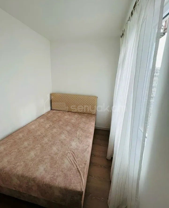 2 Սենյականոց Բնակարան Քարե Շենքում, 34քմ, 2/5 հարկ, Կապիտալ Վերանորոգված