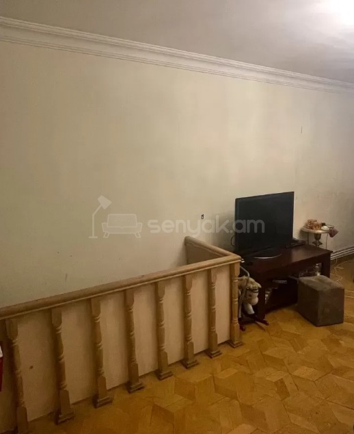 3 Սենյականոց Բնակարան, 92քմ, 1/9 հարկ, Նորմալ Վիճակում