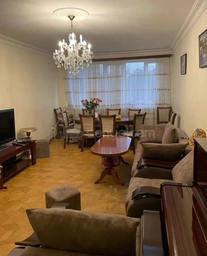 3 Սենյականոց Բնակարան, 92քմ, 1/9 հարկ, Նորմալ Վիճակում