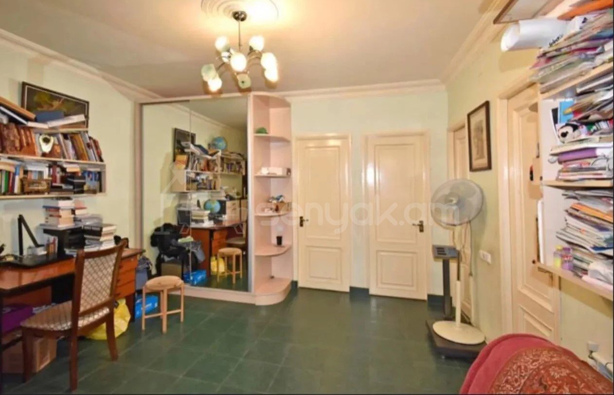 3 Սենյականոց Բնակարան, 92քմ, 1/9 հարկ, Նորմալ Վիճակում