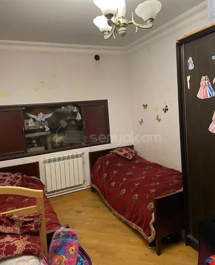 3 Սենյականոց Բնակարան, 92քմ, 1/9 հարկ, Նորմալ Վիճակում