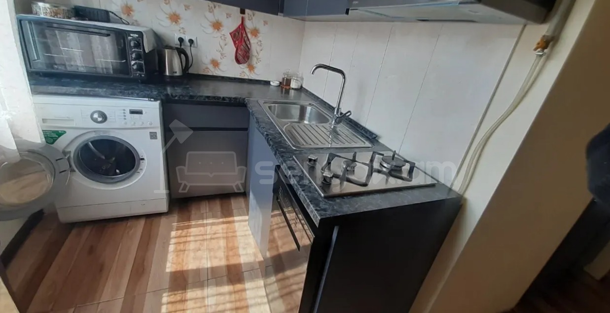 2 Սենյականոց Բնակարան Քարե Շենքում, 48քմ, 2/5 հարկ, Կապիտալ Վերանորոգված