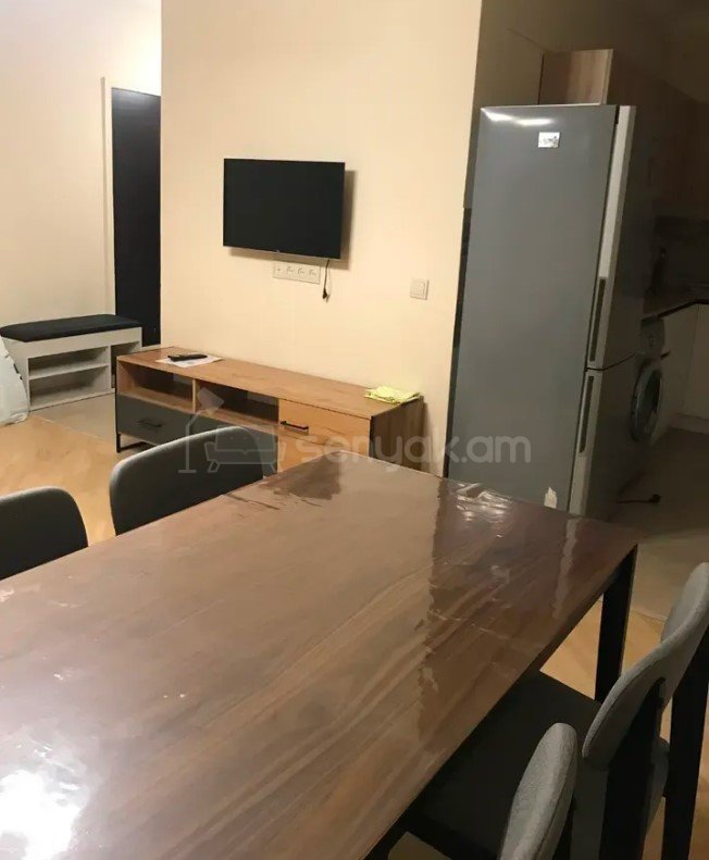 2 Սենյականոց Բնակարան Քարե Շենքում, 50քմ, 5/5 հարկ, Կապիտալ Վերանորոգված, Կահավորված