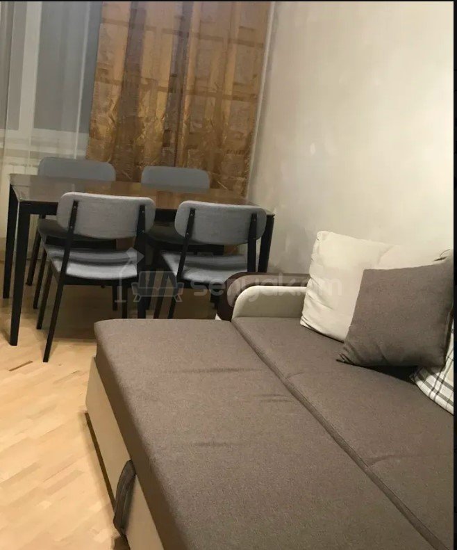 2 Սենյականոց Բնակարան Քարե Շենքում, 50քմ, 5/5 հարկ, Կապիտալ Վերանորոգված, Կահավորված